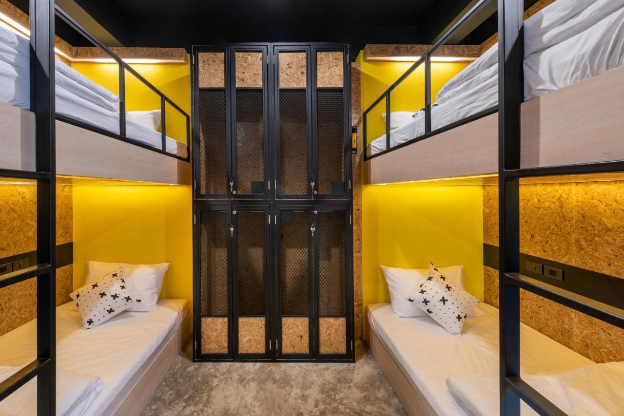 Lobsuek Hostel Bangkok Extérieur photo