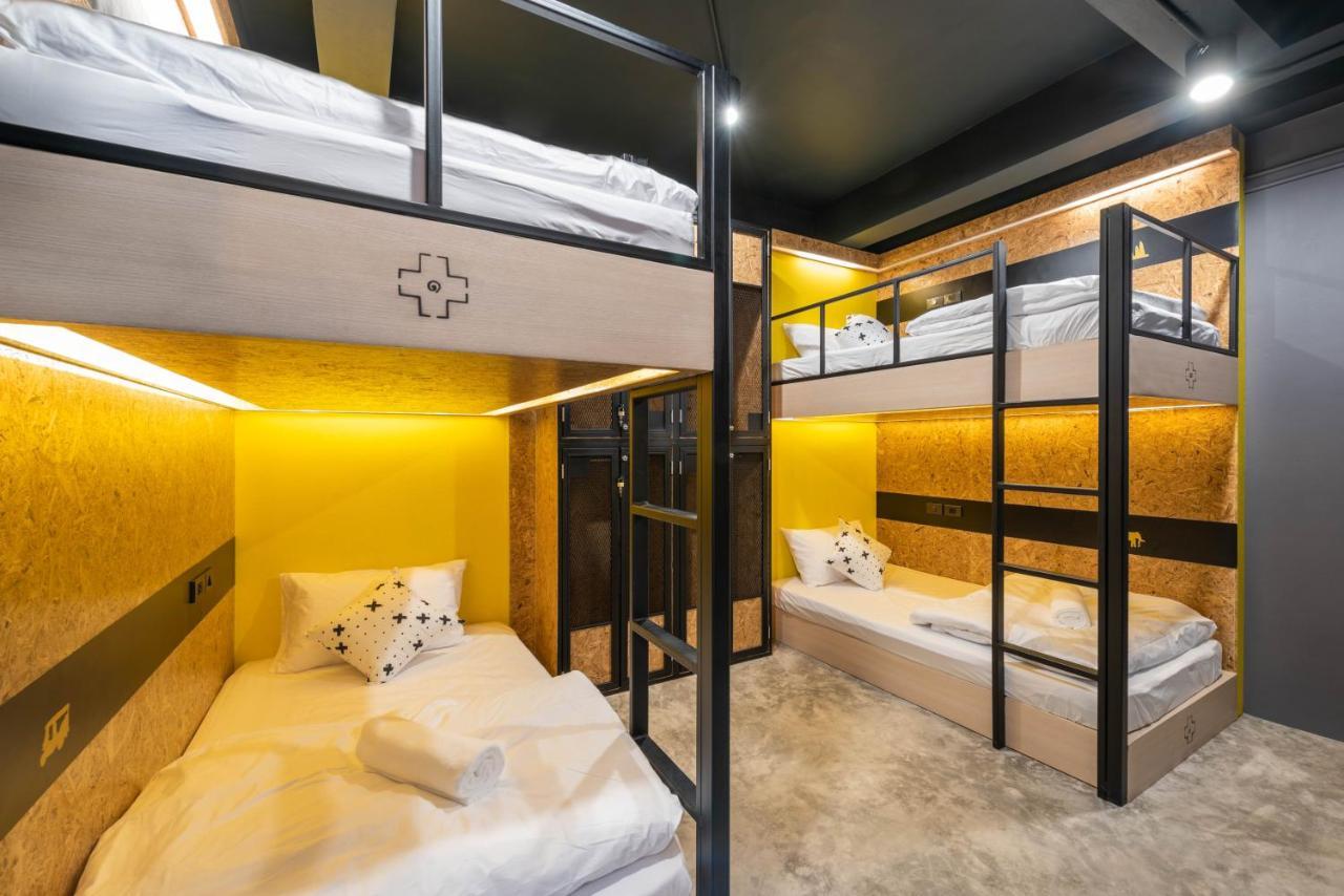 Lobsuek Hostel Bangkok Extérieur photo
