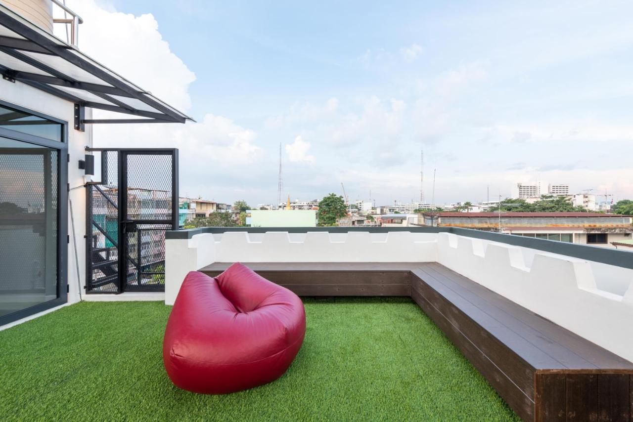 Lobsuek Hostel Bangkok Extérieur photo